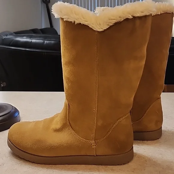 Womens Universal Thread Charleigh Tall Shearling Style Boots - Picture 3 of 9